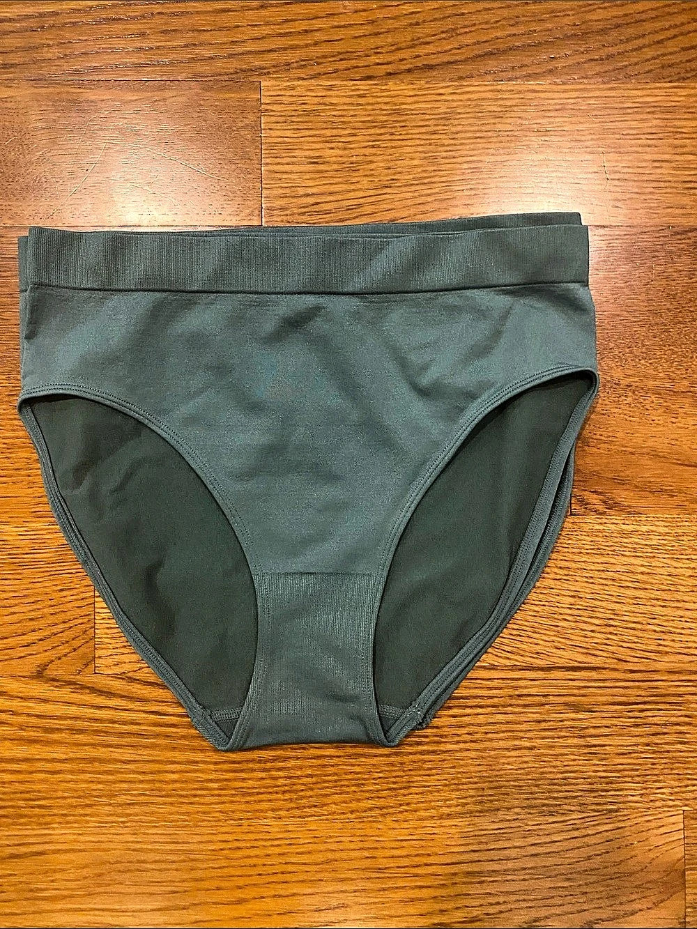 Quince Smoothing Comfort High-Waisted Brief Green Medium NWT
